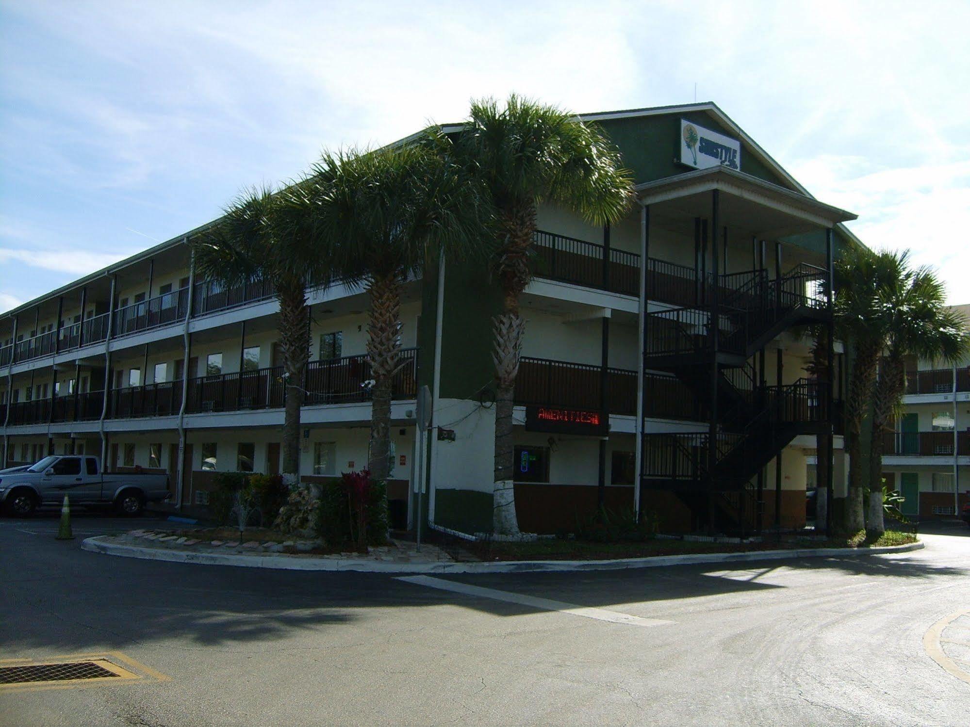 Sunstyle Suites Orlando Exterior photo
